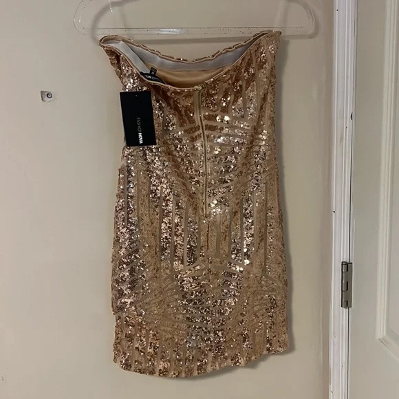 FASHIONNOVA DRESS - Picture 2 of 3